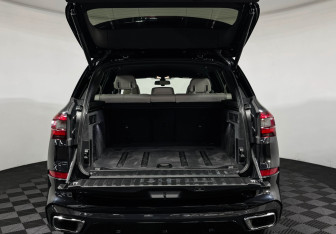 Подержанный автомобиль BMW X5 2020 года (8 фото)