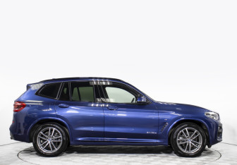 Подержанный автомобиль BMW X3 2018 года (4 фото)