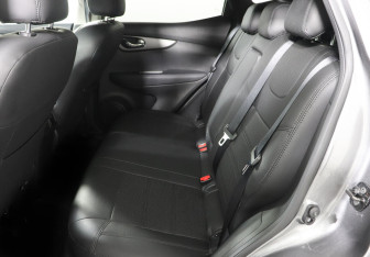 Подержанный автомобиль Nissan Qashqai 2020 года (11 фото)