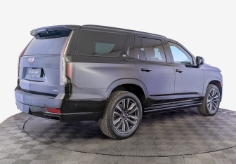 Подержанный автомобиль Cadillac Escalade Suv 2023 года (5 фото)