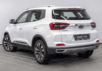 Подержанный автомобиль Chery Tiggo 4 2022 года (7 фото)