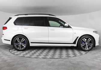 Подержанный автомобиль BMW X7 2019 года (6 фото)