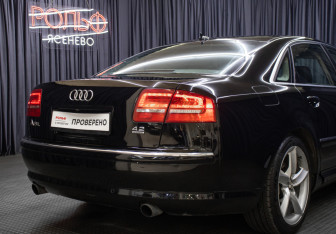 Подержанный автомобиль Audi A8 2008 года (26 фото)