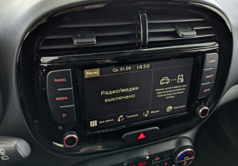 Подержанный автомобиль Kia Soul 2022 года (26 фото)