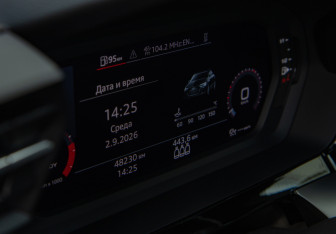 Подержанный автомобиль Audi A3 Sedan 2022 года (9 фото)