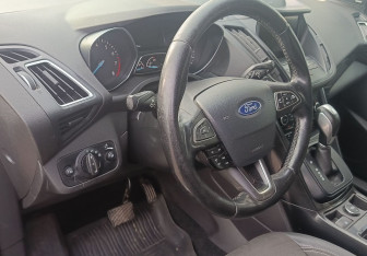 Подержанный автомобиль Ford Kuga 2017 года (14 фото)