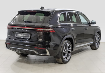 Подержанный автомобиль Geely Monjaro 2024 года (5 фото)
