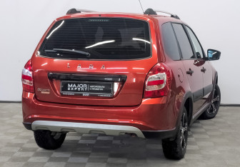 Подержанный автомобиль LADA (ВАЗ) Granta Wagon 2019 года (5 фото)