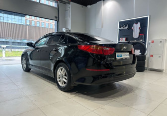 Подержанный автомобиль Kia Optima Sedan 2015 года (6 фото)
