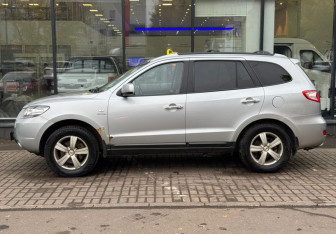 Подержанный автомобиль Hyundai Santa Fe 2006 года (5 фото)