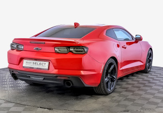 Подержанный автомобиль Chevrolet Camaro Coupe 2019 года (5 фото)