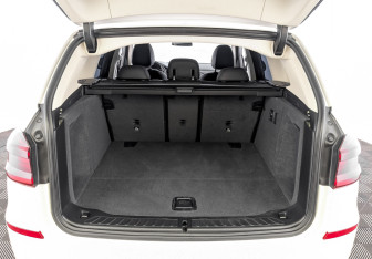 Подержанный автомобиль BMW X3 2021 года (10 фото)