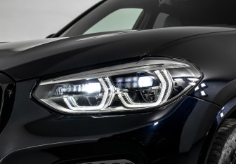Подержанный автомобиль BMW X3 2019 года (18 фото)