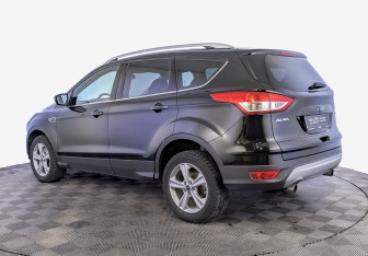 Подержанный автомобиль Ford Kuga 2016 года (7 фото)