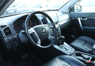 Подержанный автомобиль Chevrolet Captiva 2014 года (13 фото)