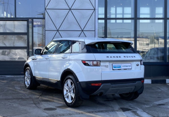 Подержанный автомобиль Land Rover Range Rover Evoque 2012 года (7 фото)