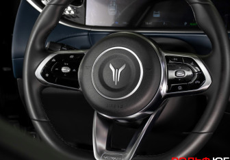 Подержанный автомобиль Voyah Free 2023 года (17 фото)