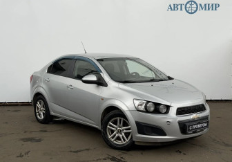 Подержанный автомобиль Chevrolet Aveo Sedan 2012 года (3 фото)