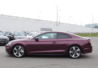 Подержанный автомобиль Audi A5 Coupe 2017 года (8 фото)