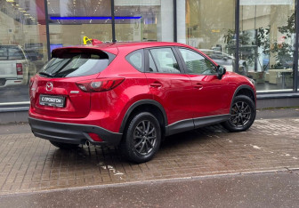 Подержанный автомобиль Mazda CX-5 2015 года (8 фото)