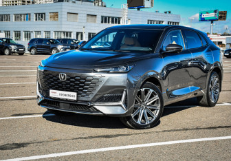 Подержанный автомобиль Changan UNI-K 2024 года (30 фото)