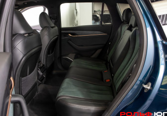 Подержанный автомобиль Geely Monjaro 2023 года (8 фото)