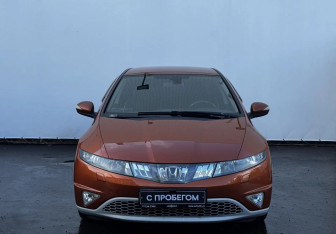 Подержанный автомобиль Honda Civic Hatchback 2008 года (2 фото)