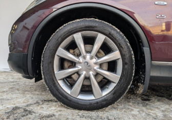 Подержанный автомобиль Infiniti QX50 2014 года (12 фото)