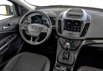 Подержанный автомобиль Ford Kuga 2019 года (30 фото)