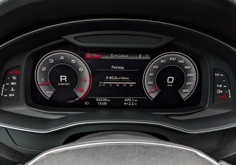 Подержанный автомобиль Audi A7 2018 года (13 фото)