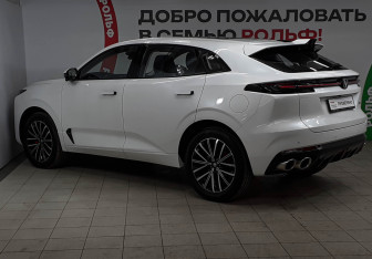 Подержанный автомобиль Changan UNI-K 2023 года (6 фото)