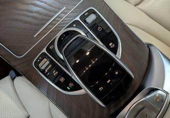 Подержанный автомобиль Mercedes-Benz GLC Coupe 2017 года (16 фото)