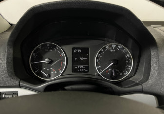 Подержанный автомобиль Skoda Octavia Liftback 2011 года (11 фото)