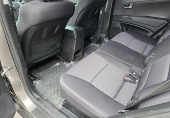 Подержанный автомобиль SsangYong Actyon 2013 года (10 фото)