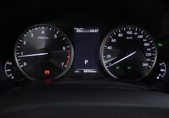 Подержанный автомобиль Lexus NX 2019 года (11 фото)