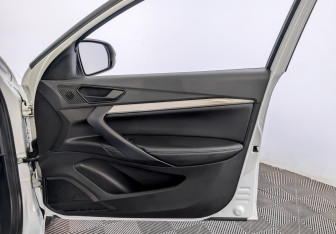 Подержанный автомобиль LADA (ВАЗ) Vesta Sedan 2023 года (24 фото)