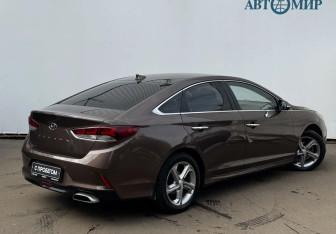 Подержанный автомобиль Hyundai Sonata 2017 года (5 фото)