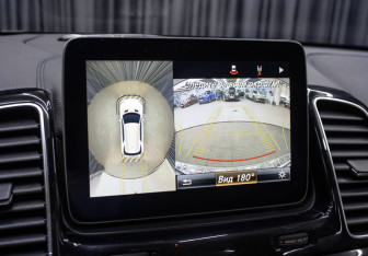 Подержанный автомобиль Mercedes-Benz GLE 2016 года (21 фото)