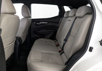 Подержанный автомобиль Nissan Qashqai 2018 года (18 фото)