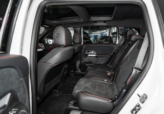 Новый Mercedes-Benz GLB 2025 (22 фото)