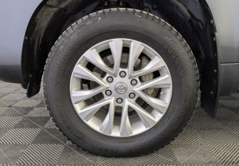 Подержанный автомобиль Toyota Land Cruiser Prado 2020 года (12 фото)