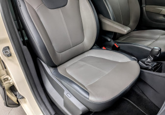 Подержанный автомобиль Renault Kaptur 2018 года (24 фото)