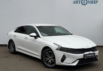 Подержанный автомобиль Kia K5 2021 года (3 фото)