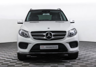 Подержанный автомобиль Mercedes-Benz GLE 2016 года (2 фото)