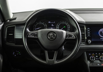 Подержанный автомобиль Skoda Kodiaq 2018 года (12 фото)