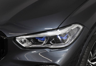 Подержанный автомобиль BMW X5 2021 года (7 фото)