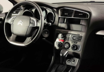 Подержанный автомобиль Citroen C4 Sedan 2020 года (9 фото)