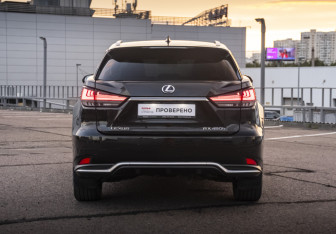 Подержанный автомобиль Lexus RX 2021 года (6 фото)