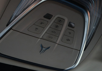Подержанный автомобиль Voyah Free 2024 года (19 фото)