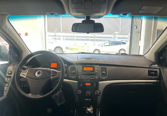 Подержанный автомобиль SsangYong Actyon 2011 года (15 фото)